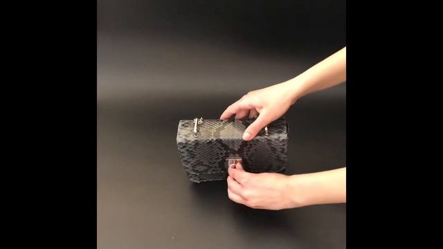 Женская Сумка из натуральной кожи Питона 01SR029 смотреть онлайн