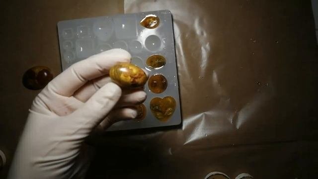 DIY / Броши из эпоксидной смолы и камней. #камни #украшениясвоимируками #эпоксиднаясмола