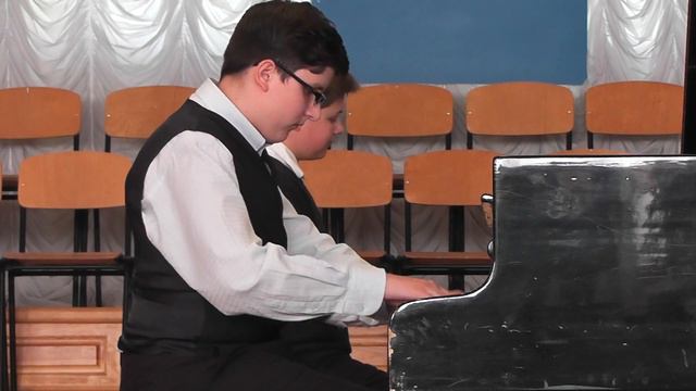 Чернигов музыкальная Школа №1 фортепианный отдел дуэт смотреть онлайн