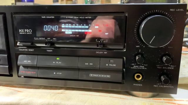 Кассетная дека Aiwa AD-F600 смотреть онлайн