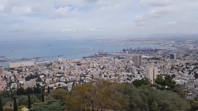 US Navy battleship (USS Iwo Jima) arrives in Israel to train with IDF смотреть онлайн