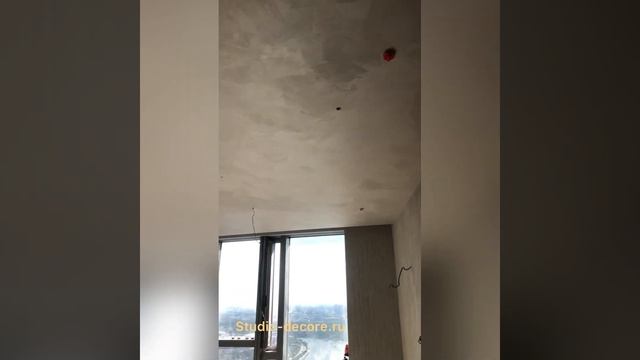 Отделка квартир. На стенах нанесена декоративная штукатурка с лаком. смотреть онлайн