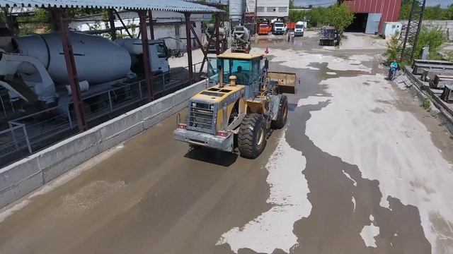 Производим и доставляем бетон, раствор, ЦПС, тощий бетон, керамзитобетон всех марок с 2007 года