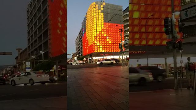 adelaide by night смотреть онлайн