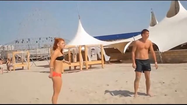 Танец и гулянки на море - Dancing and partying at sea смотреть онлайн