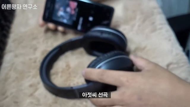 귀를 덮어주는 오버이어핏 헤드폰이 4만원에 현장감 입체감도 개굿이네요ㅋㅋ смотреть онлайн