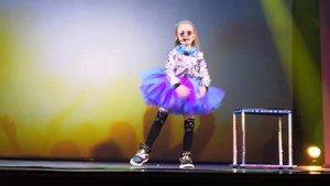 Жил да был чёрный кот за углом!