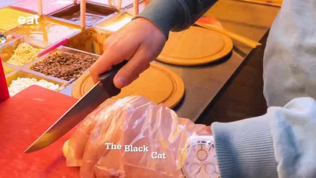 Istanbul Street Food | Kumpir and Waffle смотреть онлайн