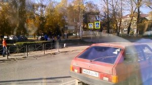 Видеозарисовка. Рубцовск (Алтайский край). Поездка в троллейбусе. Живой звук.