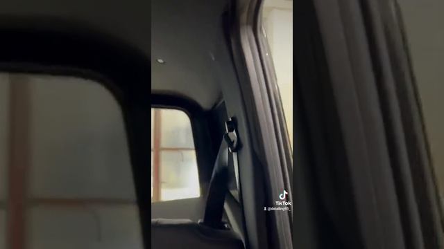 УАЗ Патриот перетяжка, потолка, стойки, козврки черная потолочная ткань 89856799595 смотреть онлайн