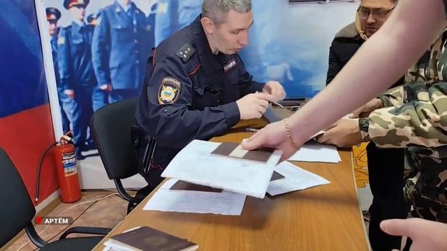 В Артеме в отношении иностранцев вынесены постановления о выдворении за пределы Российской Федерации