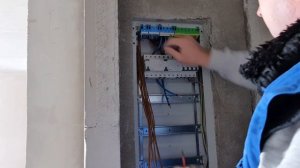 Сборка электрощита для 3 -х комнатной квартиры в Германии Elektro Verteiler