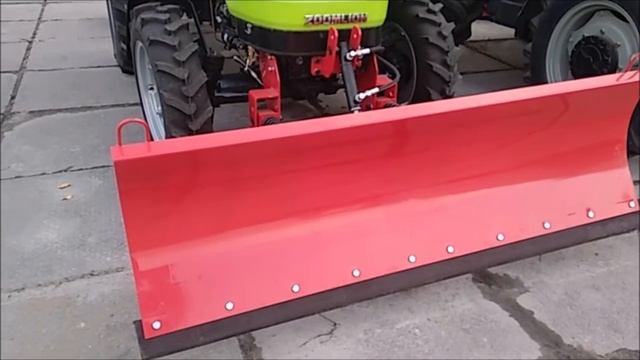 Трактор коммунальный ZOOMLION RK-504 с отвалом и щеткой minifermer.com