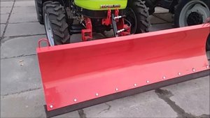 Трактор коммунальный ZOOMLION RK-504 с отвалом и щеткой minifermer.com
