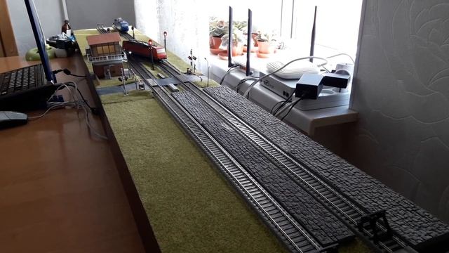 Железная дорога Piko,Roco Mini layout H0(1:87)движение в автоматическом режиме. смотреть онлайн