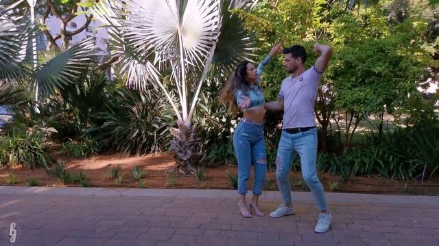 Una Mentirita Luis Vargas X Henry Santos | Daniel y Tom Bachata Improvisation смотреть онлайн