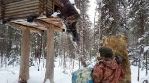 Поездка на Васюганские болота, Ханты, избы, охота...