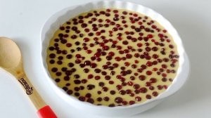 Пирог с клюквой на кефире