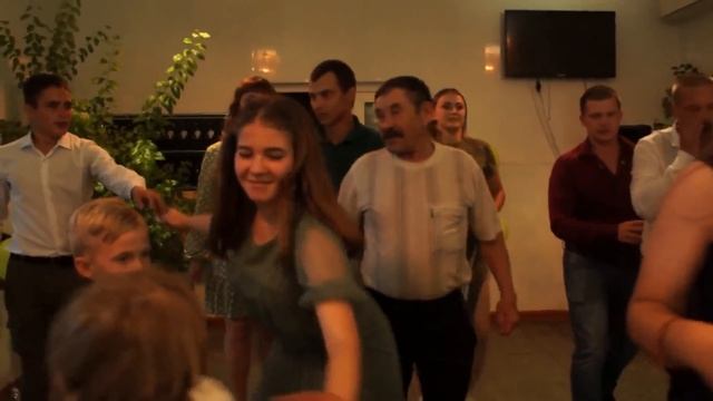 КОНКУРС НА СВАДЬБЕ -- ПОЧКОВАНИЕ))) смотреть онлайн