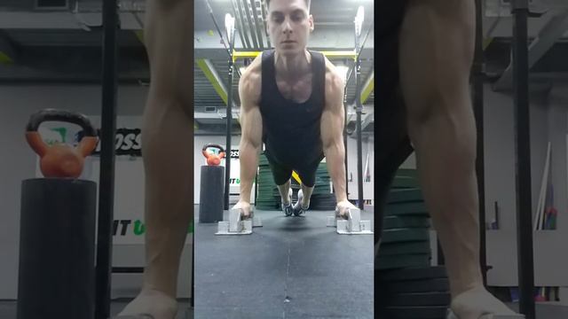 Планшевые отжимания / Planche Push-Up