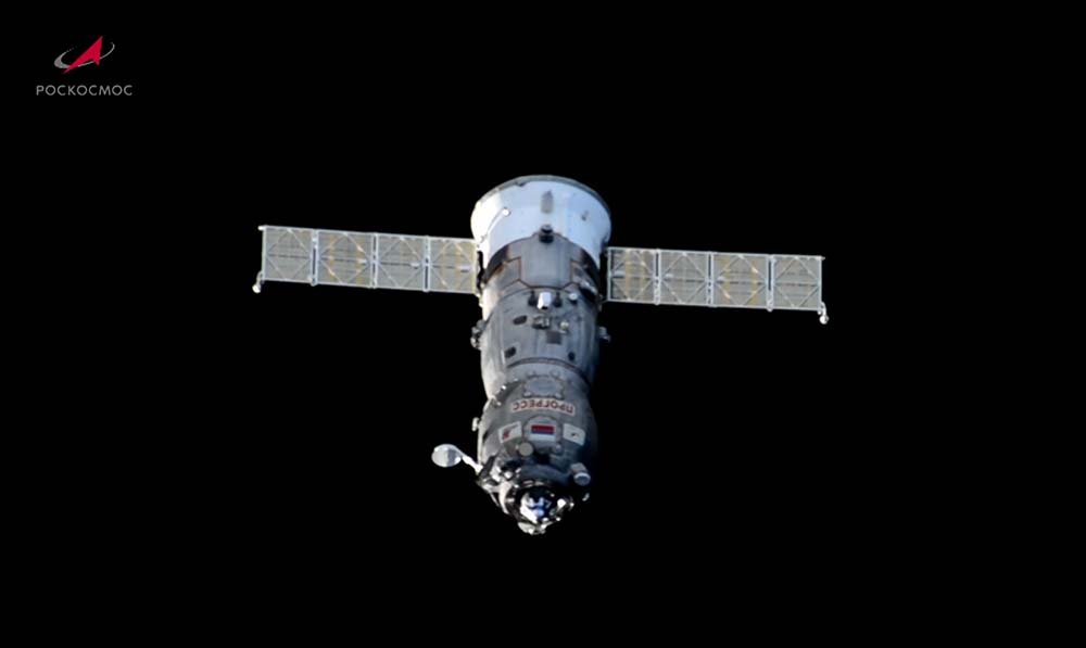 "Роскосмос" отложил сведение с орбиты разгерметизированного "Прогресса" / События на ТВЦ