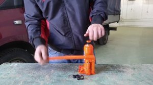 Обзор бутылочных домкратов Ombra