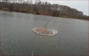 Как я кидаю правильно Китайскую кастинговую сетку на рыбалке