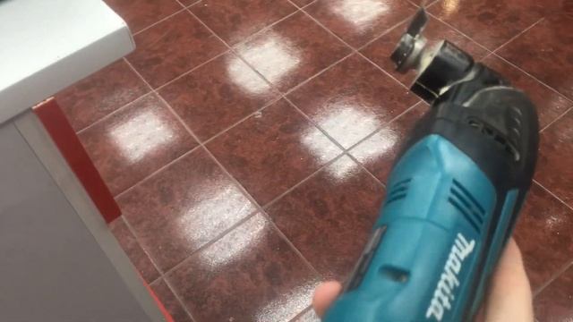 Реноватор Makita