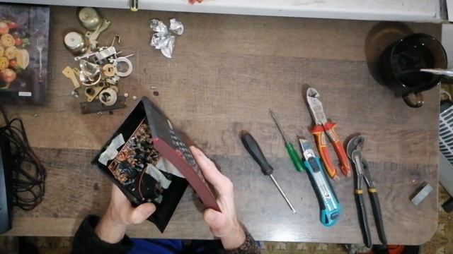 СТАЦИОНАРНЫЙ ТЕЛЕФОН НА ЦВЕТМЕТ! МЕДЬ ЛАТУНЬ ПЛАТЫ В ТЕЛЕФОНЕ. ГДЕ НАЙТИ МЕДЬ? ЗАРАБОТАТЬ НА ХЛАМЕ! смотреть онлайн