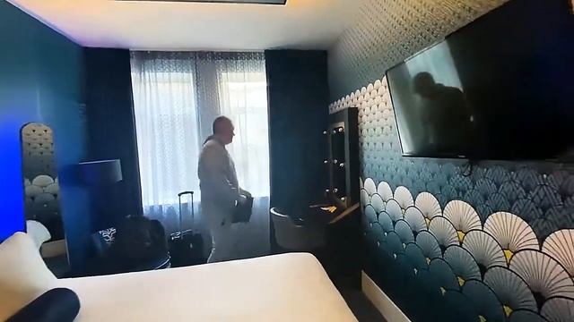 Eden Hotel Amsterdam, Superior Double Room смотреть онлайн