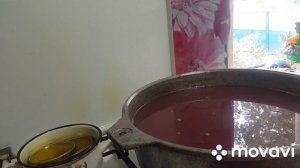 Натуральный сок из винограда ,и сушенный  виноград.