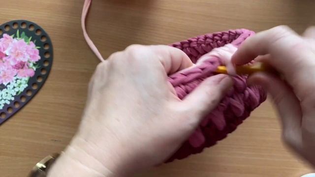 КОРЗИНА В ФОРМЕ СЕРДЦА С КРЫШКОЙ❤️ Шкатулка из трикотажной пряжи и фигурных донышек⭐️ смотреть онлайн