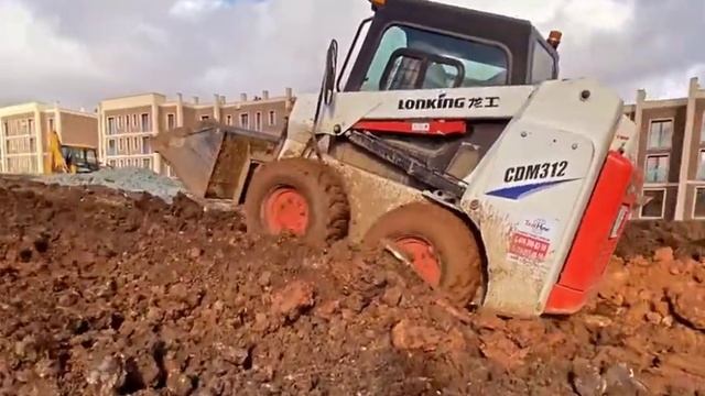 Xúc lật mini Lonking CDM312 - hàng nhập khẩu chính hãng, mới 100% смотреть онлайн