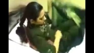 Pakistani girl new scandal mms with boy friend Lahore girl