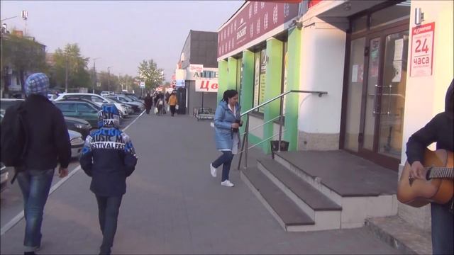 Музыканты на улицах Троицка. Видео: Олег Сойнов. смотреть онлайн