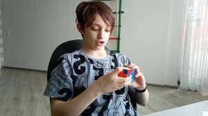 Обзор-сравнение кубика Рубика ган 11 м про