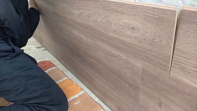 Крепление ламината на стену