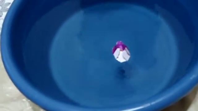 Оригами раскрывающиеся бумажные цветы