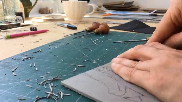 Roseberry Topping linocut print - Carving the 2nd lino block  (time-lapse) смотреть онлайн