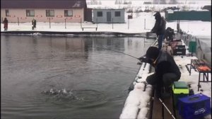 Жаркий клев по открытой воде!!!Клевое Место д.Савельево