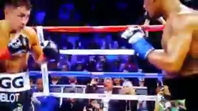 Чемпионский бой Головкин Джейкобс нокдаун смотреть онлайн