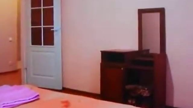 Рядом имеется крытая платная стоянка. смотреть онлайн