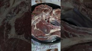 Говяжий стейк на кости в тандыре с дымком