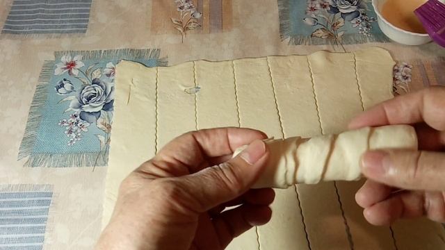 Сосиски в тесте. смотреть онлайн