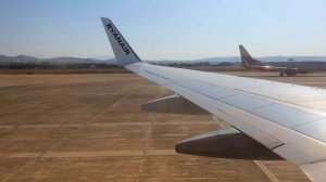 Technical difficulty takeoff Ryanair Boeing 737-800 from Paphos Airport