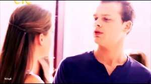 Андрей(Кисляк) и Яна-дай мне хотя б на миг вернуть