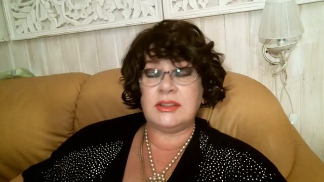 Он ее бьет, а она его любит. Причины в детстве. Психолог Марина Линдхолм