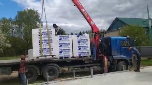 Доставка газосиликатных блоков на манипуляторе