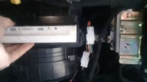 Замена салонного фильтра Лифан Мурман