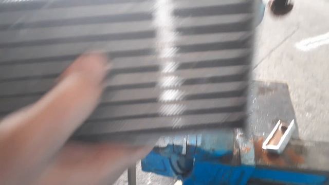 Разрезаем радиатор печки DAEWOO LANOS смотреть онлайн